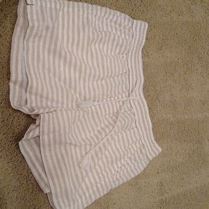 Lounge shorts NWT!!! 😍😍😍